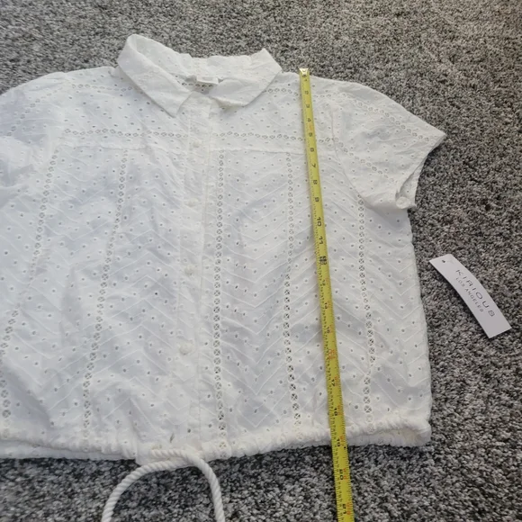 KIRIOUS boutique NWT Eyelet Top Blouse White Medium Crop - Picture 7 of 13